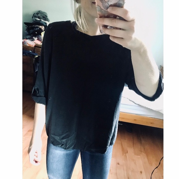 Judith & Charles 100% Satin Top - Picture 3 of 3